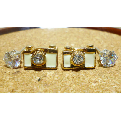 AS2137 - Anting-Anting 1 Set Camera White 